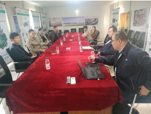 Director Li of Hebei Provincial Key Office and Director Zhang Kui of Key Development Office of Municipal Development and Reform Commission visited the Seiko Green Building Project Department (Figure 1)